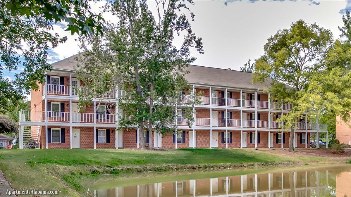 Lakewood Commons Apartment in Auburn, AL